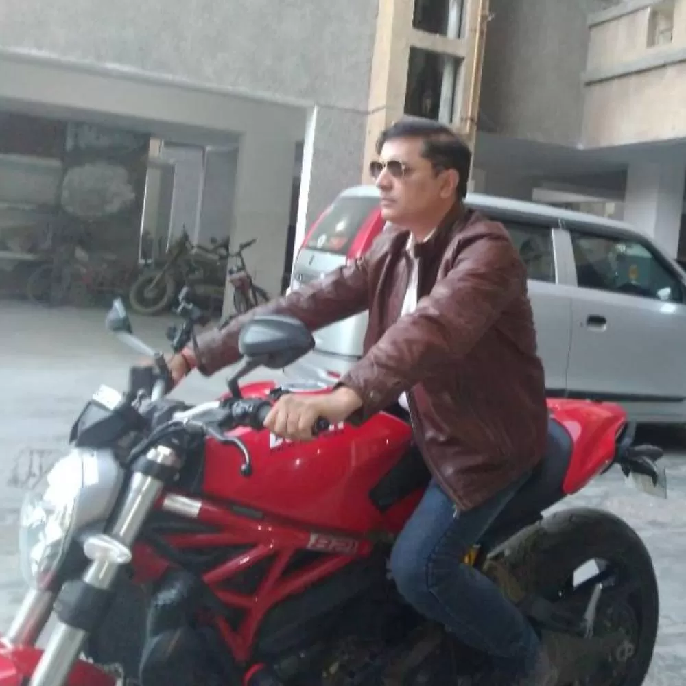 Mayank Thakur